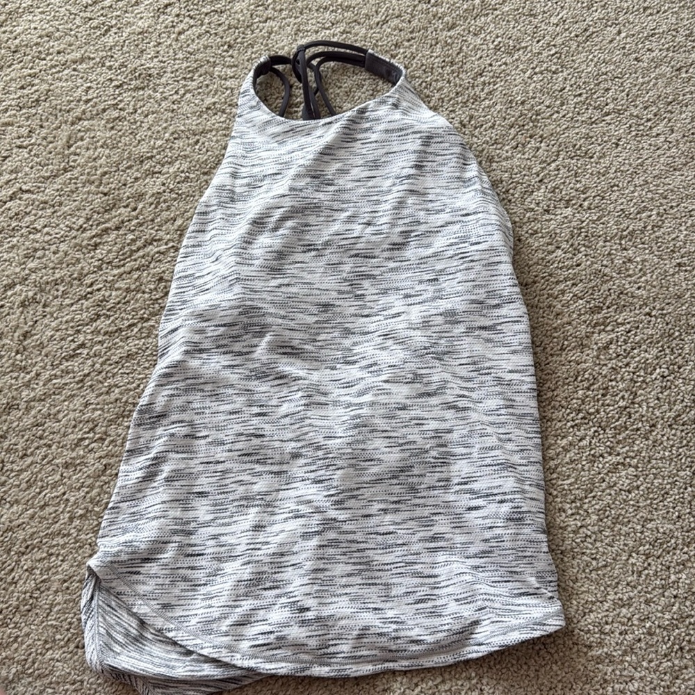 Lululemon tank
